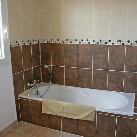Prázdninový dům Villa In Plan-De-La-Tour With Pool & Vineyard Views *